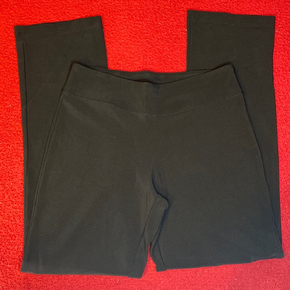 Boston Proper black stretchy leggings size 8 short